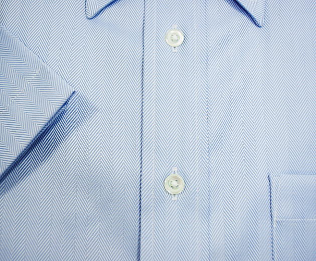 【半袖】LLサイズ 形態安定　ボタンダウン　80番双糸　ヘリンボーン青ワイシャツ　高瀬貝ボタン c196bdllsize