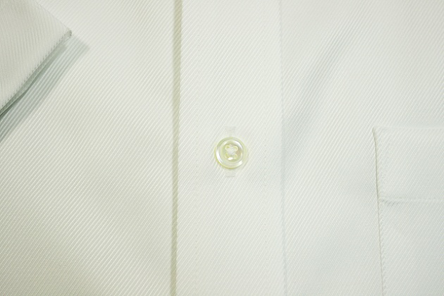 【半袖】Lサイズ 形態安定　ボタンダウン　80番双糸　カルゼ織り白ワイシャツ　高瀬貝ボタン c202bdlsize