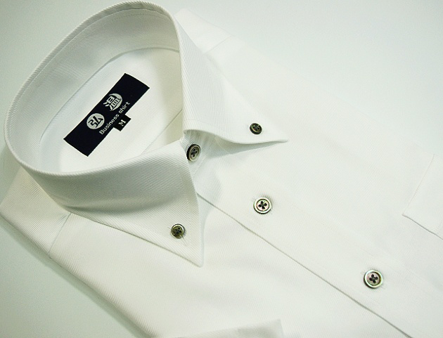 【半袖】LLサイズ 形態安定　ボタンダウン　80番双糸　カルゼ織り白ワイシャツ　黒蝶貝ボタン c203bdllsize